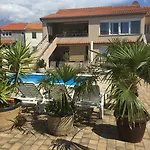 Apartamento Nika & Karla *