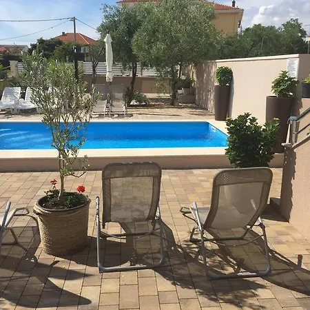 Nika & Karla Bibinje