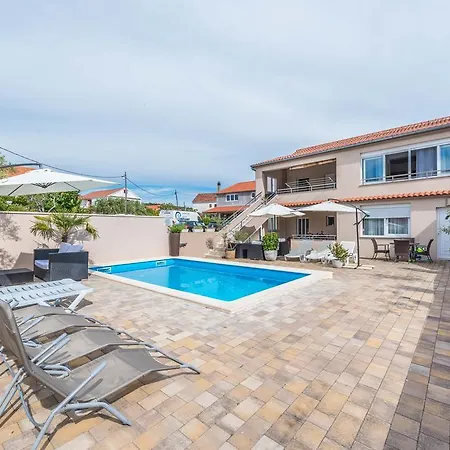 Nika & Karla * Bibinje