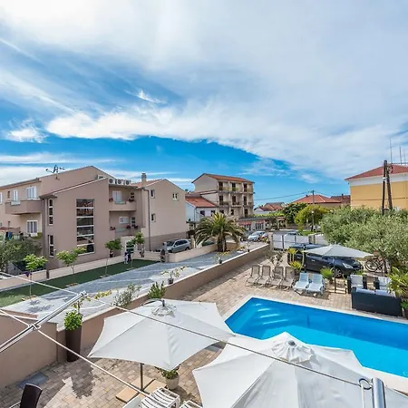 Nika & Karla Bibinje