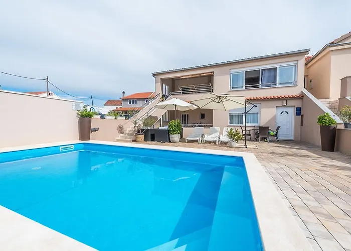 Nika & Karla Apartman